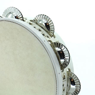 Pandeireta blanca de 9 pares de ferreñas tradicionais con decorado de corazóns - Imaxe 2